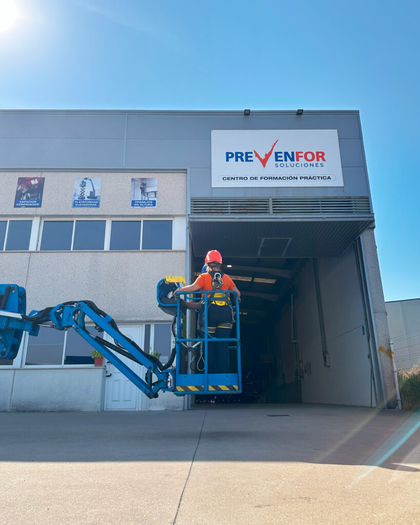 cursos plataforma elevadora - prevenfor