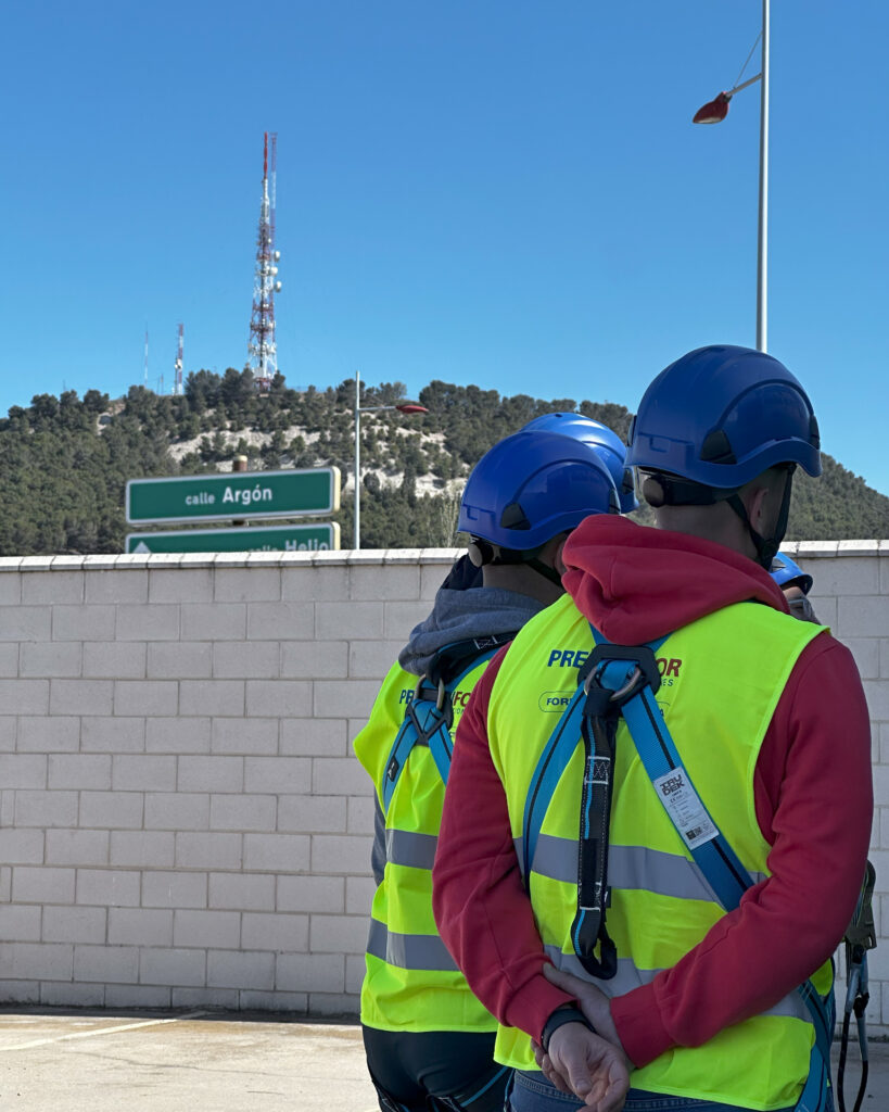 PLATAFORMA ELEVADORA